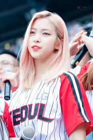 Pin By K A T On Itzy Itzy Role Models Korean Princess