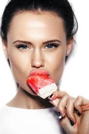 Tapi, cara lo menjaga diri dengan melakukan perawatan wajah yang benar juga jadi salah satu faktor penentu yang penting, lho! 10 Makanan Penyebab Jerawat Yang Perlu Anda Waspadai