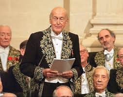 Giscard d'estaing, qui séjournait depuis le début du confinement dans sa résidence de campagne à authon, avait été admis quelques jours les réactions politiques au décès mercredi soir de l'ancien président valéry giscard d'estaing continuent d'affluer, notamment de la part du gouvernement Nirz6ai3ny3x2m