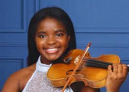 Leah Flynn's Instagram, Twitter & Facebook