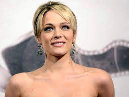 Her birthday, what she did before fame, her family life, fun trivia facts, popularity rankings, and more. Laura Chiatti Ospite Stasera A Felicissima Sera Cosa Fara Da Pio E Amedeo