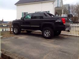 pretty hubby s 05 lifted chevy avalanche chevy avalanche avalanche truck chevy trucks pretty hubby s 05 lifted chevy