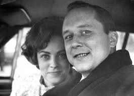 Ovarian cancer, 'the silent killer,' takes life of educator who fought it  'tooth and nail' (Life Stories)