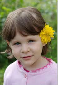 Généralement, les filles aux cheveux fins ont déjà les cheveux lisses et raides, alors inutiles d'accentuer la donne. Recherche Coiffure Pour Ma Fille Coupe Courte Avec Des Cheveux Fins Inegaux Working Girl To Working Mum