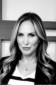 Diane Pedersen, Real Estate Agent