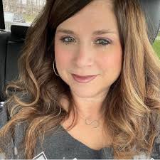 Supplementing Teacher Income with Online Wellness Marketing