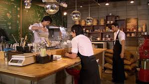 هان گیول جوانی باهوش است که از وابسته شدن به کسی در زندگی متنفر است. Coffee Prince Episode 7 Korean Dramas