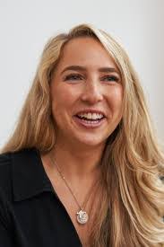 Vicky Pace's Instagram, Twitter & Facebook