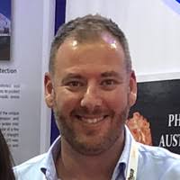 60+ perfiles de «Dancey»