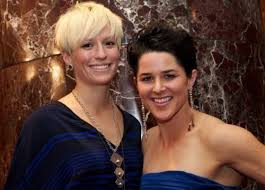 Aug 06, 2021 · megan anna rapinoe, rather popular as simply, megan rapinoe, is a prominent american professional soccer player. Pin On Hairstyles