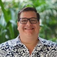 30+ perfiles de «Benjamin M»