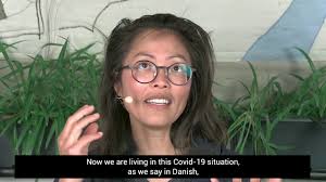 A performance of Fuglen, der (The Bird, There)