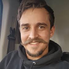 🤫🔧 Squeaky carpeted floors driving you crazy? Tom Silva has some simple  tips to silence those noisy spots: