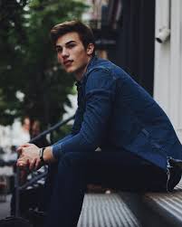 Rekomendasi Cast Cowok Ganteng Hiatus In 2020 It Cast Pretty Boys Model