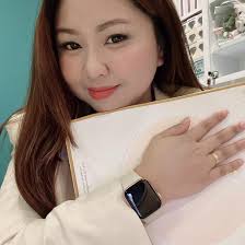 Waiting 12pm kami Ngedate berdua saja d rumah TQ husband for cooking my Fav  lamb. Cooking + Laugh + Love ❤️ ( abaikan rambut my husband penat dia  berkuntau sama Lamb grill)