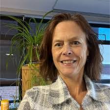 Tami Cannon's Instagram, Twitter & Facebook