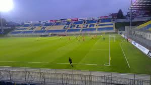 De club onderging een aantal naamsveranderingen en in 1952 verhuisde de club zelfs van de hoofdstad boekarest naar ploiești. Datei Arena Petrol 2013 Jpg Wikipedia
