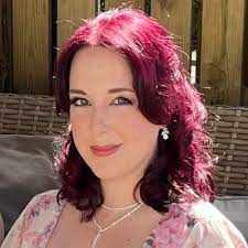 Clare Moore (@MooreMooreClare)