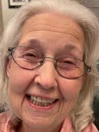 Lauren Hermiller's Instagram, Twitter & Facebook