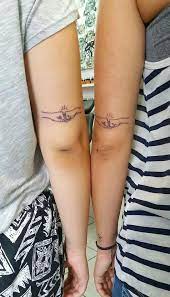 35 Fulfilling Tattoo Ideas To Record Your Meaningful Memory Sooshell Matching Best Friend Tattoos Sibling Tattoos Friendship Tattoos