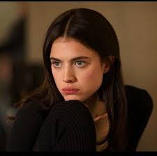 A término indefinido©. [+18]