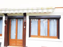 Idéal pour les maisons à basse consommation d'énergie. Fenetre Porte Fenetre Pvc Sur Mesure Neuf Renovation Tarif Achat