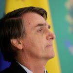 O tempo passou na janela e só Carolina não viu