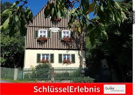 Wer sich entschließt ein wochenendhaus zu kaufen oder bauen zu lassen, sollte sich vorab gut überlegen, wo man zukünftig seine freizeit verbringen möchte. Haus Kaufen Schweiz