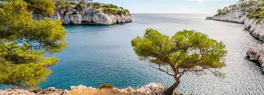 The fastest journey by bus from montpellier to marseille is 1 hour and 55 minutes, however, your journey time may vary depending on traffic conditions along the route. Urlaubsregionen In Frankreich Highlights Fti Reiseblog