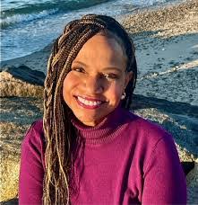 Amy Goldson's Instagram, Twitter & Facebook