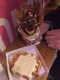 Chiedimi se sono felice) is a 2000 italian comedy film directed by aldo, giovanni & giacomo and massimo venier. Chiedimi Se Sono Felice Waffle Biancofuso Picture Of Cioccolati Italiani Milan Tripadvisor