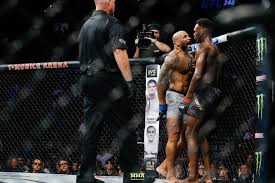 Таким образом, адесанья защитил титул чемпиона ufc в среднем весе. Boj Adesanya Romero V Fotografiyah Allboxing Ru Vse Novosti Boksa Mma Mma Ufc Yufs Bellator Aca Boi Bez Pravil Video I Foto Pryamye Translyacii