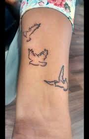 These small designs are the cutest body art idea for your next tattoo session. Love Hope Faith Picture Tattoos Ankle Tattoos Small Tattoos