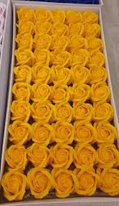 Colecție de la valentino art&flowers. Flori De Sapun Galben Aceste Flori Sunt Confectionate Din Sapun