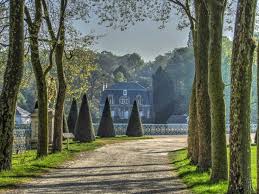 Domaine National De Marly Le Roi Grilles De L Abreuvoir Et Maison Bourgeoise Marly Le Roi Chateau France Les Yvelines