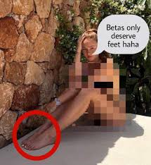 German Influencer leoobalys🥵 What do U think about her? : rCensoredForFeet