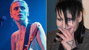 Wolf alice announce new album blue weekend, share video for new song: Ellie Rowsell Von Wolf Alice Marilyn Manson Soll Ihr Unter Den Rock Gefilmt Haben