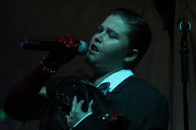 Official Belt It Out! 10th Anniversary Week Two Duets:Unhinged photo poll.  **Votes