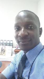 Hier, le jeune joueur du Barça Pedri (17 ans) est arrivé au Camp Nou avec  ses affaires dans un sac plastique de supermarché, a marqué son premier but  en Ligue des Champions