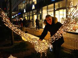 With a population of 605,407 inhabitants as of 2021, it is germany's eighth. Weihnachtlicher Lichterglanz In Der Leipziger Innenstadt Leipziginfo De