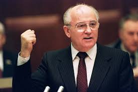 L'ancien président russe mikhaïl gorbatchev «reste un optimiste». Le Roman Vrai De Gorbatchev L Histoire Secrete De La Chute Du Mur De Berlin Atlantico Fr