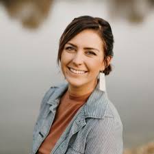 Amber Schuster's Instagram, Twitter & Facebook