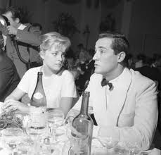 Storia della vita di vittorio gassman, attore italiano. Virna Lisi Und Vittorio Gassman An Der Grolle D Oro Bild Kaufen Verkaufen