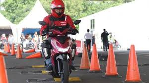 He has previously written about various sports including football and boxing for the daily express and covered the weird and. Https Kaltim Tribunnews Com 2021 03 18 April Honda City Hatchback Rs Meluncur Di Kota Samarinda Seperti Ini Desain Dan Fitur Terkininya Https Cdn 2 Tstatic Net Kaltim Foto Bank Images Honda City Hatchback Rs Jpg Honda City Hatchback Rs Segera