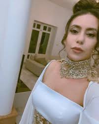 Pretty dresses & gorgeous family , Tunisia dump 🇹🇳