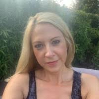 Vickie Ballinger's Instagram, Twitter & Facebook