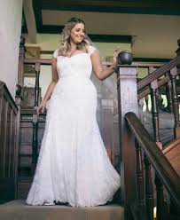 They will charge listing fees for retailers or wholesalers, but not for private parties. Amaline Vitale Wedding Dress Size 18 For Sale White Gown