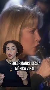 Silver Springs (1977) é um hit do Fleetwood Mac que está viralizando na  Internet através de uma trend, mas tanto a faixa quanto a banda são virais  nas redes a um tempo, devido ao lançamento da série ...