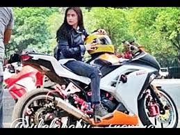 We did not find results for: Bts Ggs Prilly Latuconsina Jadi Leaders Genk Motor Youtube