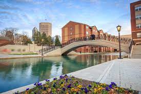 Indianapolis residents spend just 20.14% of their household income on rent, mortgage payments, utilities and taxes. Top Places To Live In Indianapolis Zionsville Life